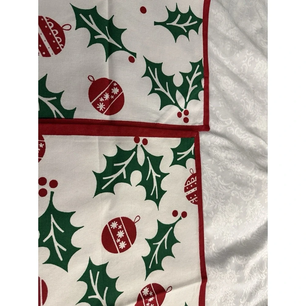2 NEW VTG TAG Textiles Christmas Holly Ornaments Dish Kitchen Towels 100% Cotton